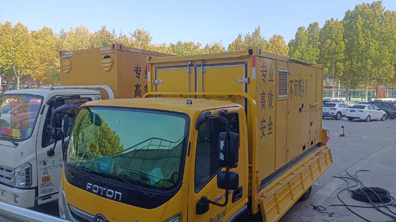 原阳柴油发电机组和UPS电源如何配合工作?